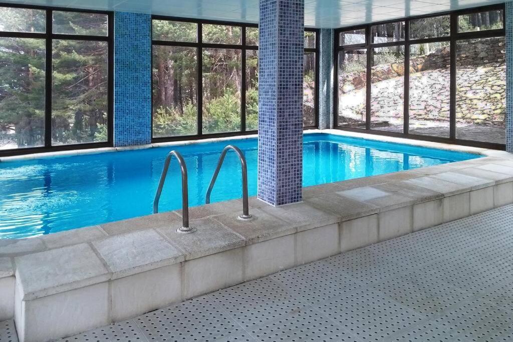 El Ultimo Rincon, Duplex Con Piscina Climatizada La Pinilla (Castile and Leon)